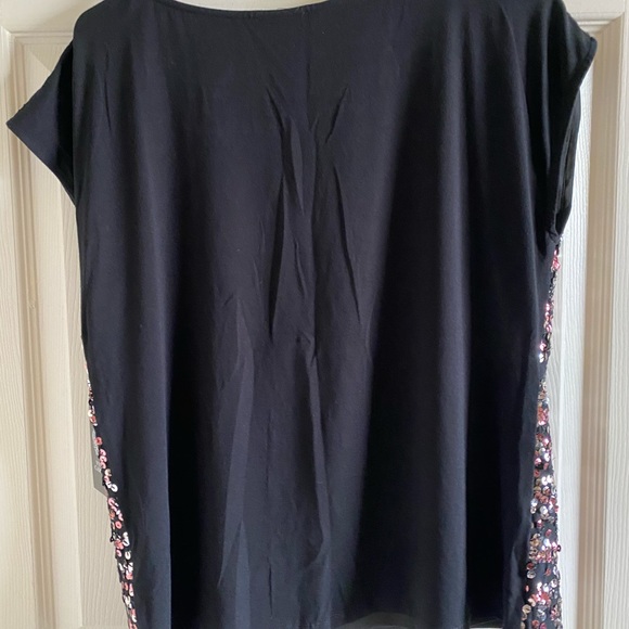 NWT Vince Camuto Women’s Sequin Knit Top Small - Picture 2 of 7